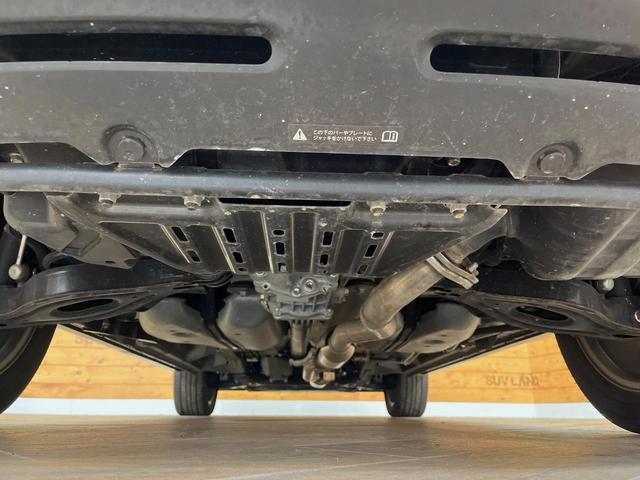 デリカＤ：５ Ｐ　７人乗　後席モニター　１０型純正ナビ　全周囲カメラ　パワーバックドア　パワーシート　シートヒーター　両側電動ドア　禁煙車　ＬＥＤヘッドライト　衝突軽減装置　ＥＴＣ　左右独立オートエアコン　オートライト（21枚目）