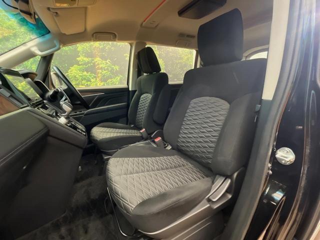 デリカＤ：５ Ｐ　７人乗　後席モニター　１０型純正ナビ　全周囲カメラ　パワーバックドア　パワーシート　シートヒーター　両側電動ドア　禁煙車　ＬＥＤヘッドライト　衝突軽減装置　ＥＴＣ　左右独立オートエアコン　オートライト（60枚目）