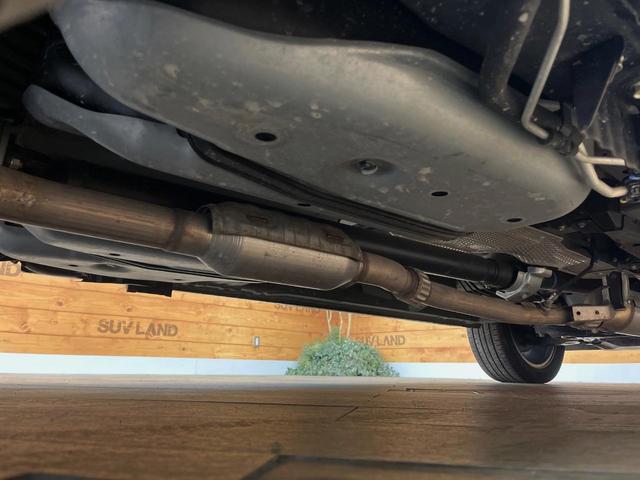 デリカＤ：５ Ｐ　７人乗　後席モニター　１０型純正ナビ　全周囲カメラ　パワーバックドア　パワーシート　シートヒーター　両側電動ドア　禁煙車　ＬＥＤヘッドライト　衝突軽減装置　ＥＴＣ　左右独立オートエアコン　オートライト（69枚目）