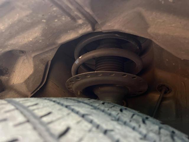 デリカＤ：５ Ｐ　７人乗　後席モニター　１０型純正ナビ　全周囲カメラ　パワーバックドア　パワーシート　シートヒーター　両側電動ドア　禁煙車　ＬＥＤヘッドライト　衝突軽減装置　ＥＴＣ　左右独立オートエアコン　オートライト（71枚目）