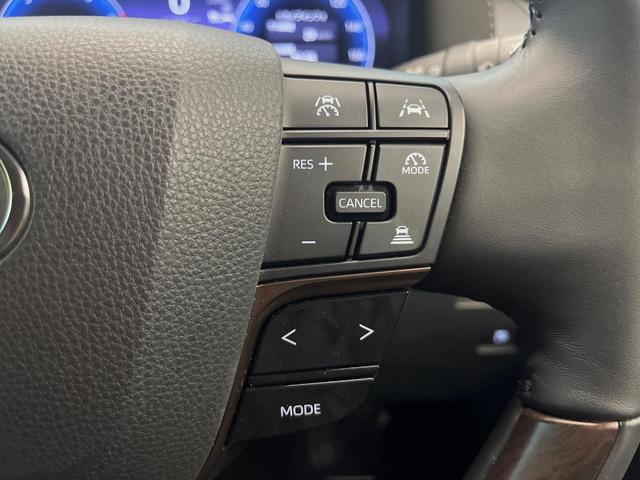 アルファードハイブリッド Ｚ　４ＷＤ　１４型ディスプレイオーディオ　１３．２有機ＥＬ後席モニター　全周囲カメラ　シートベンチレーション　デジタルインナーミラー　パワーシート　両側電動ドア　禁煙車　ブラインドスポットモニター（8枚目）