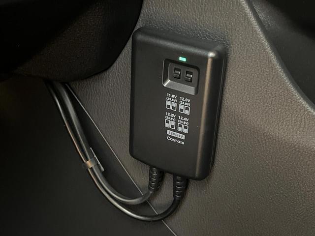 アルファードハイブリッド Ｚ　４ＷＤ　１４型ディスプレイオーディオ　１３．２有機ＥＬ後席モニター　全周囲カメラ　シートベンチレーション　デジタルインナーミラー　パワーシート　両側電動ドア　禁煙車　ブラインドスポットモニター（41枚目）