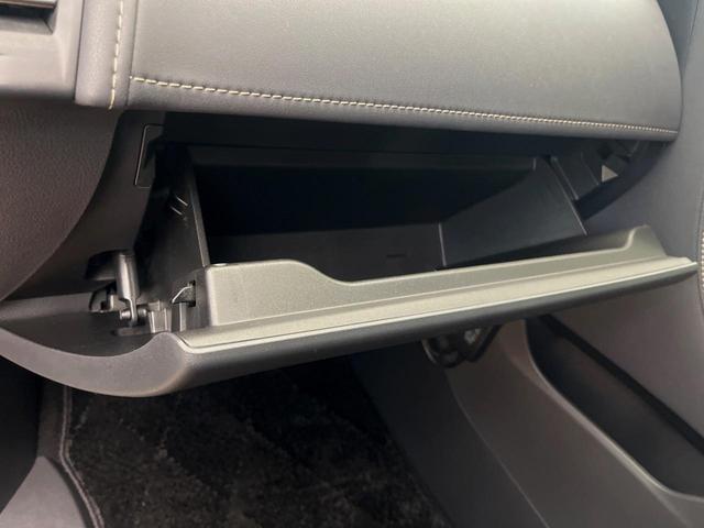 アルファードハイブリッド Ｚ　４ＷＤ　１４型ディスプレイオーディオ　１３．２有機ＥＬ後席モニター　全周囲カメラ　シートベンチレーション　デジタルインナーミラー　パワーシート　両側電動ドア　禁煙車　ブラインドスポットモニター（50枚目）