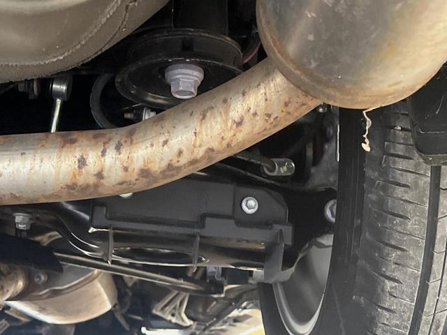 アルファードハイブリッド Ｚ　４ＷＤ　１４型ディスプレイオーディオ　１３．２有機ＥＬ後席モニター　全周囲カメラ　シートベンチレーション　デジタルインナーミラー　パワーシート　両側電動ドア　禁煙車　ブラインドスポットモニター（73枚目）