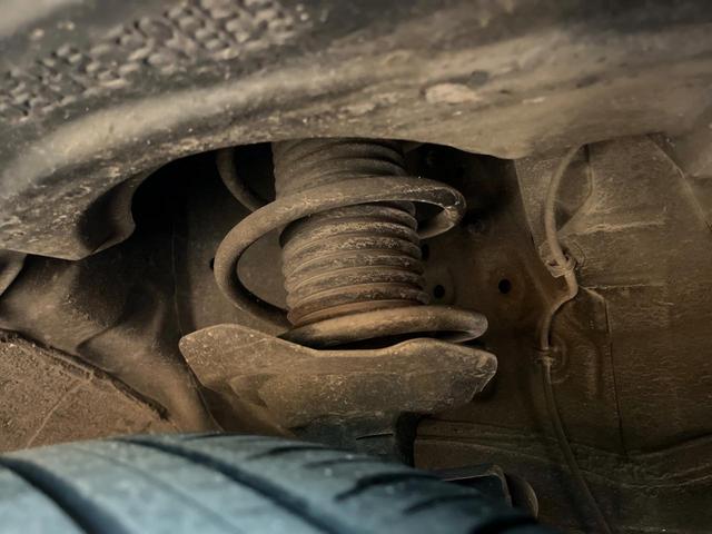 ライズ Ｚ　４ＷＤ　ディスプレイオーディオ　バックカメラ　寒冷地仕様　衝突被害軽減システム　レーダークルーズ　コーナーセンサー　スマートキー　ＬＥＤシーケンシャルターンランプ　純正１７インチアルミ　ＬＥＤフォグ（21枚目）