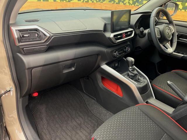 ライズ Ｚ　４ＷＤ　ディスプレイオーディオ　バックカメラ　寒冷地仕様　衝突被害軽減システム　レーダークルーズ　コーナーセンサー　スマートキー　ＬＥＤシーケンシャルターンランプ　純正１７インチアルミ　ＬＥＤフォグ（42枚目）