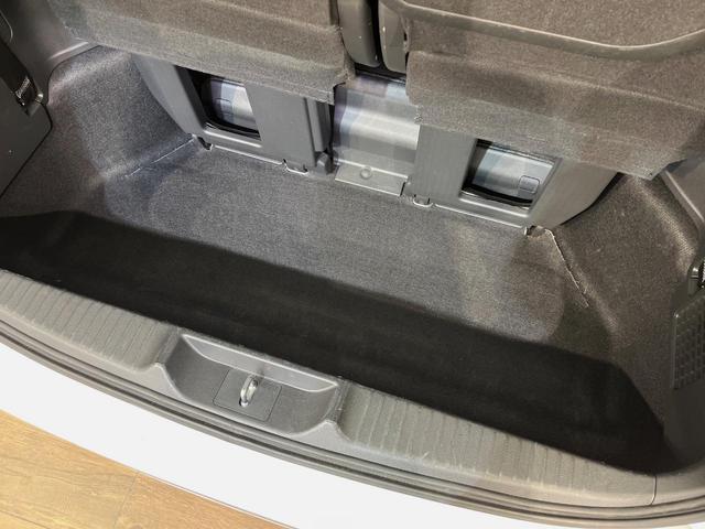 ステップワゴン スパーダ 4WD SDナビ 両側電動スライドドア シートヒーター リヤオートエアコン 衝突被害軽減装置 レーダークルーズコントロール ブラインドスポットモニター パワーバックドア バックカメラ(45枚目)