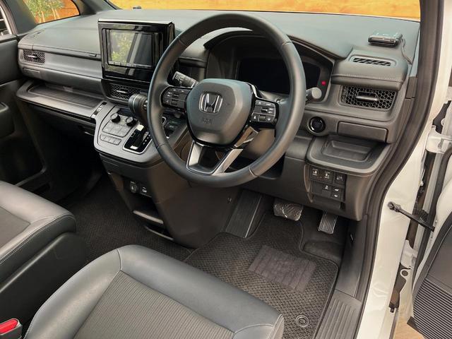 ステップワゴン スパーダ 4WD SDナビ 両側電動スライドドア シートヒーター リヤオートエアコン 衝突被害軽減装置 レーダークルーズコントロール ブラインドスポットモニター パワーバックドア バックカメラ(54枚目)