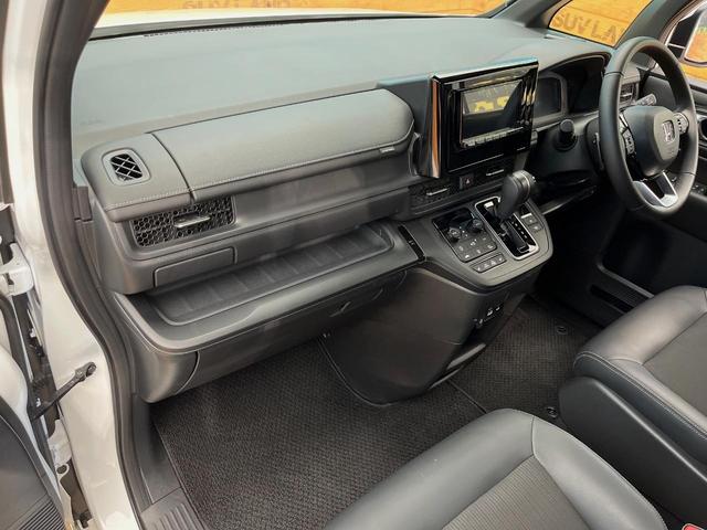 ステップワゴン スパーダ 4WD SDナビ 両側電動スライドドア シートヒーター リヤオートエアコン 衝突被害軽減装置 レーダークルーズコントロール ブラインドスポットモニター パワーバックドア バックカメラ(56枚目)