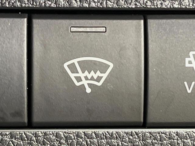 ＲＡＶ４ ハイブリッドＧ　４ＷＤ　寒冷地仕様　全周囲カメラ　９型ディスプレイオーディオ　衝突被害軽減システム　レーダークルーズ　禁煙車　電動リアゲート　前席シートエアコン　ブラインドスポットモニター　コーナーセンサー（5枚目）