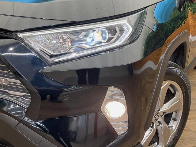 ＲＡＶ４ ハイブリッドＧ　４ＷＤ　寒冷地仕様　全周囲カメラ　９型ディスプレイオーディオ　衝突被害軽減システム　レーダークルーズ　禁煙車　電動リアゲート　前席シートエアコン　ブラインドスポットモニター　コーナーセンサー（12枚目）