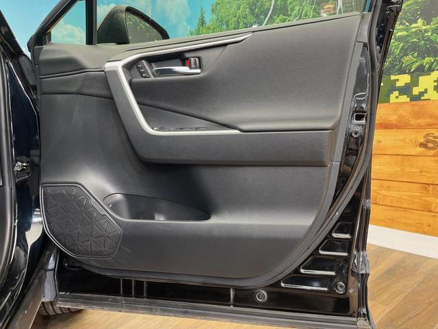 ＲＡＶ４ ハイブリッドＧ　４ＷＤ　寒冷地仕様　全周囲カメラ　９型ディスプレイオーディオ　衝突被害軽減システム　レーダークルーズ　禁煙車　電動リアゲート　前席シートエアコン　ブラインドスポットモニター　コーナーセンサー（36枚目）