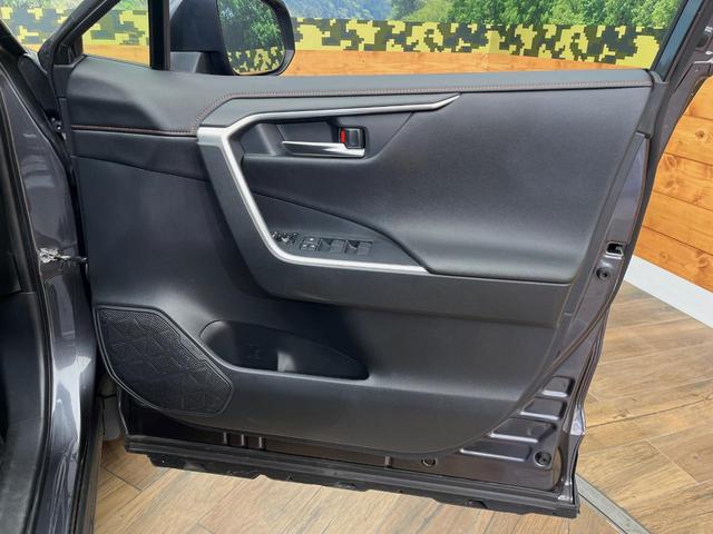 ＲＡＶ４ アドベンチャー　４ＷＤ　ＪＡＯＳエアロ　純正ＳＤナビ　衝突軽減装置　レーダークルーズコントロール　パワーシート　バックカメラ　ＥＴＣ　ＬＥＤヘッドライト　Ｂｌｕｅｔｏｏｔｈ　純正１９インチアルミ（35枚目）