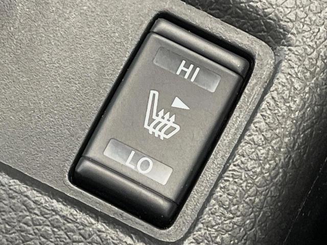 エクストレイル ２０Ｘ　４ＷＤ　フリップダウンモニター　パワーバックドア　シートヒーター　ＬＥＤヘッドライト　純正ナビ　禁煙車　バックカメラ　左右独立オートエアコン　ＥＴＣ　フルセグ　オートライト　ＣＤ／ＤＶＤ（7枚目）