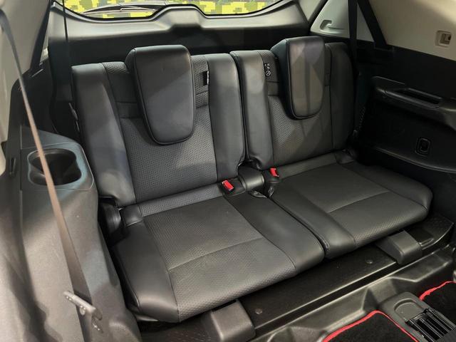 エクストレイル ２０Ｘ　４ＷＤ　フリップダウンモニター　パワーバックドア　シートヒーター　ＬＥＤヘッドライト　純正ナビ　禁煙車　バックカメラ　左右独立オートエアコン　ＥＴＣ　フルセグ　オートライト　ＣＤ／ＤＶＤ（12枚目）