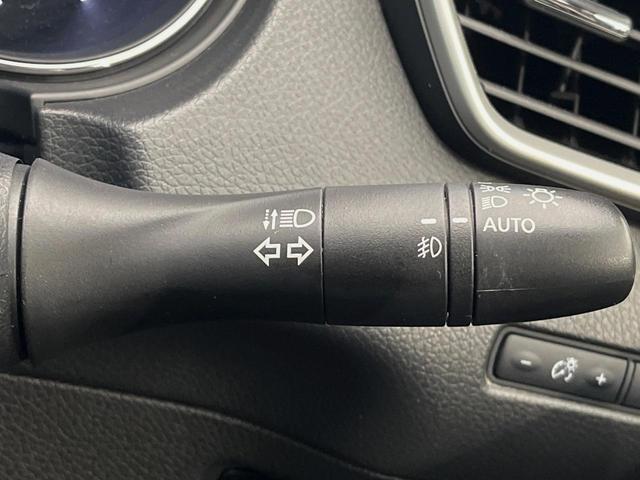 エクストレイル ２０Ｘ　４ＷＤ　フリップダウンモニター　パワーバックドア　シートヒーター　ＬＥＤヘッドライト　純正ナビ　禁煙車　バックカメラ　左右独立オートエアコン　ＥＴＣ　フルセグ　オートライト　ＣＤ／ＤＶＤ（30枚目）