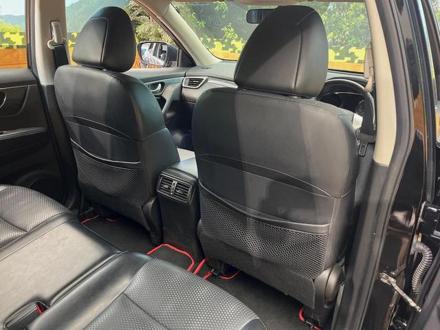 エクストレイル ２０Ｘ　４ＷＤ　フリップダウンモニター　パワーバックドア　シートヒーター　ＬＥＤヘッドライト　純正ナビ　禁煙車　バックカメラ　左右独立オートエアコン　ＥＴＣ　フルセグ　オートライト　ＣＤ／ＤＶＤ（51枚目）