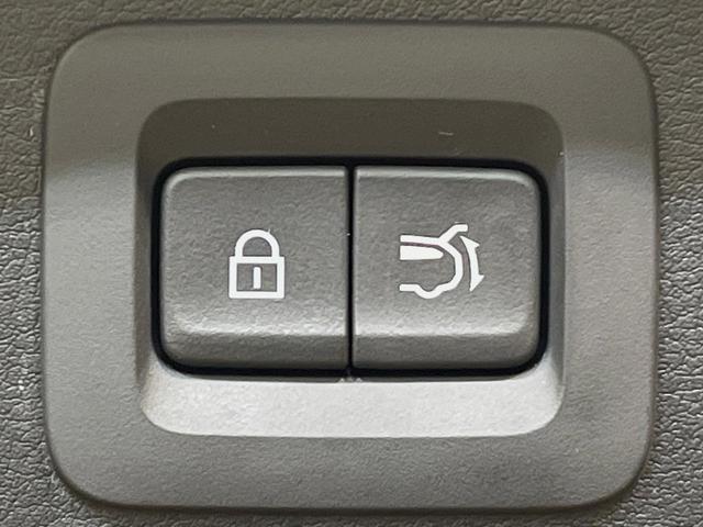 ＣＸ－６０ ２５Ｓ　Ｓパッケージ　４ＷＤ　全周囲カメラ　１２．３インチマツダコネクトナビ　セーフティパッケージ　レーダークルーズ　ブラインドスポットモニター　コーナーセンサー　シートヒーター　電動リアゲート　純正１８インチアルミ（8枚目）