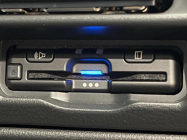 ＣＸ－６０ ２５Ｓ　Ｓパッケージ　４ＷＤ　全周囲カメラ　１２．３インチマツダコネクトナビ　セーフティパッケージ　レーダークルーズ　ブラインドスポットモニター　コーナーセンサー　シートヒーター　電動リアゲート　純正１８インチアルミ（25枚目）