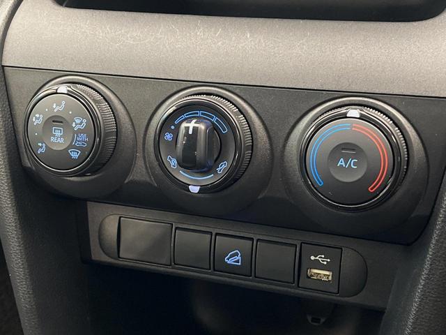 ヤリスクロス X 4WD ディスプレイオーディオ バックカメラ レーダークルーズコントロール セーフティセンス 電動パーキングブレーキ オートマチックハイビーム マルチテレインセレクト スマートキー ダウンヒルアシスト(25枚目)