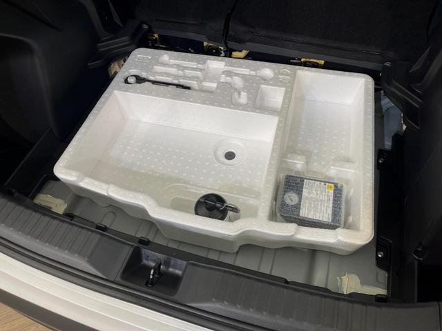 ヤリスクロス X 4WD ディスプレイオーディオ バックカメラ レーダークルーズコントロール セーフティセンス 電動パーキングブレーキ オートマチックハイビーム マルチテレインセレクト スマートキー ダウンヒルアシスト(35枚目)