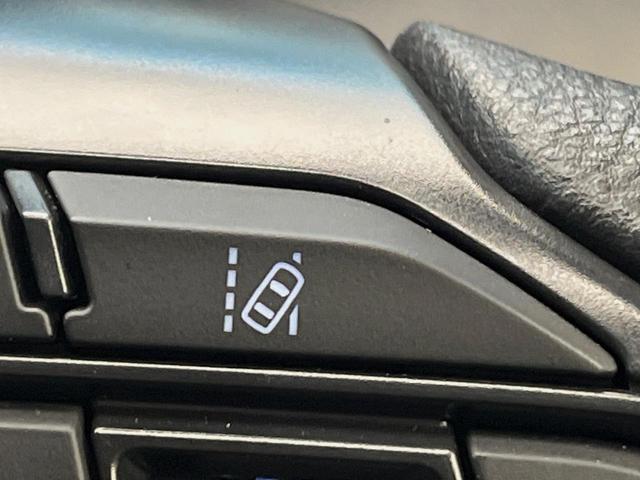 ヤリスクロス X 4WD ディスプレイオーディオ バックカメラ レーダークルーズコントロール セーフティセンス 電動パーキングブレーキ オートマチックハイビーム マルチテレインセレクト スマートキー ダウンヒルアシスト(40枚目)