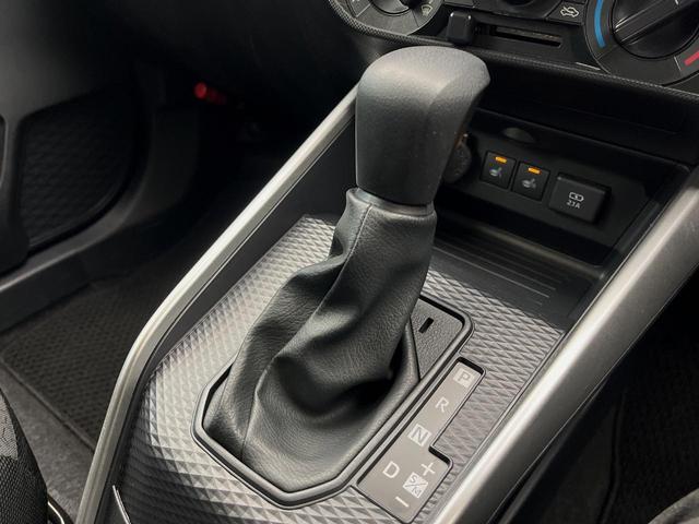 ライズ Ｘ　４ＷＤ　寒冷地仕様　ＳＤナビ　クリアランスソナー　衝突被害軽減装置　バックカメラ　フルセグＴＶ　シートヒーター　ＬＥＤヘッドライト　スマートキー　オートライト　ヘッドライトレベライザー　ＥＴＣ（21枚目）