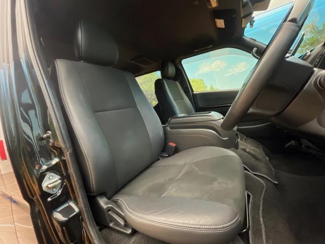 ハイエースバン スーパーＧＬ　ダークプライムＩＩ　ディーゼル　４ＷＤ　ＢＩＧ－Ｘ１１インチナビ　両側電動スライドドア　禁煙車　バックカメラ　衝突軽減システム　スマートキー　ＬＥＤヘッド　ＥＴＣ　車線逸脱警報　オートハイビーム　オートエアコン（8枚目）