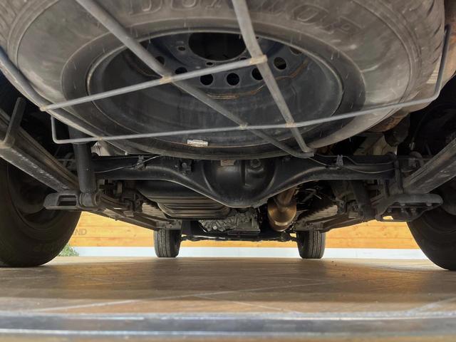 ハイエースバン スーパーＧＬ　ダークプライムＩＩ　ディーゼル　４ＷＤ　ＢＩＧ－Ｘ１１インチナビ　両側電動スライドドア　禁煙車　バックカメラ　衝突軽減システム　スマートキー　ＬＥＤヘッド　ＥＴＣ　車線逸脱警報　オートハイビーム　オートエアコン（19枚目）