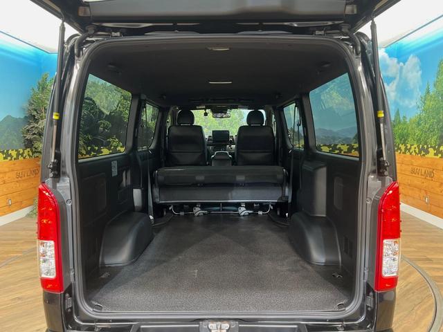 ハイエースバン スーパーＧＬ　ダークプライムＩＩ　ディーゼル　４ＷＤ　ＢＩＧ－Ｘ１１インチナビ　両側電動スライドドア　禁煙車　バックカメラ　衝突軽減システム　スマートキー　ＬＥＤヘッド　ＥＴＣ　車線逸脱警報　オートハイビーム　オートエアコン（37枚目）