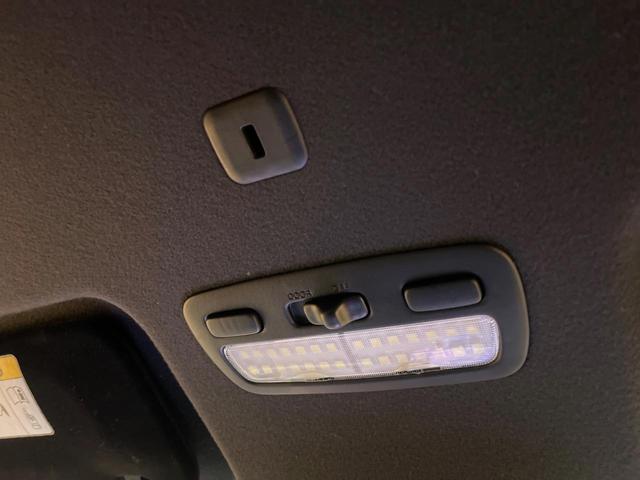 ハイエースバン スーパーＧＬ　ダークプライムＩＩ　ディーゼル　４ＷＤ　ＢＩＧ－Ｘ１１インチナビ　両側電動スライドドア　禁煙車　バックカメラ　衝突軽減システム　スマートキー　ＬＥＤヘッド　ＥＴＣ　車線逸脱警報　オートハイビーム　オートエアコン（52枚目）