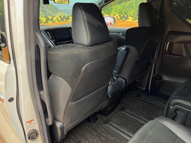 アルファード 2.5S タイプゴールド 4WD 後席モニター 寒冷地仕様 ナビ機能付きディスプレイオーディオ DVD再生 禁煙車 両側電動スライドドア AC100V電源 バックカメラ セーフティセンス レーダークルーズ 電動リアゲート(32枚目)