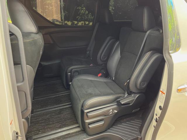 アルファード 2.5S タイプゴールド 4WD 後席モニター 寒冷地仕様 ナビ機能付きディスプレイオーディオ DVD再生 禁煙車 両側電動スライドドア AC100V電源 バックカメラ セーフティセンス レーダークルーズ 電動リアゲート(34枚目)