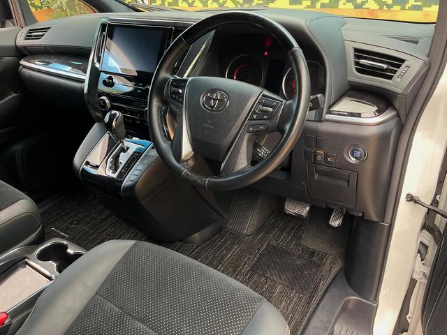 アルファード 2.5S タイプゴールド 4WD 後席モニター 寒冷地仕様 ナビ機能付きディスプレイオーディオ DVD再生 禁煙車 両側電動スライドドア AC100V電源 バックカメラ セーフティセンス レーダークルーズ 電動リアゲート(36枚目)