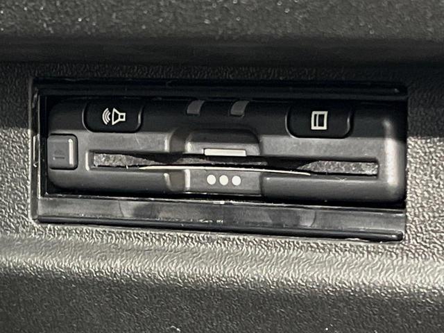 ジムニー ＸＬ　４ＷＤ　５速ＭＴ車　衝突被害軽減システム　禁煙車　シートヒーター　スマートキー　ＥＴＣ　車線逸脱警報　オートライト　オートエアコン　ミラーヒーター　アイドリングストップ（7枚目）