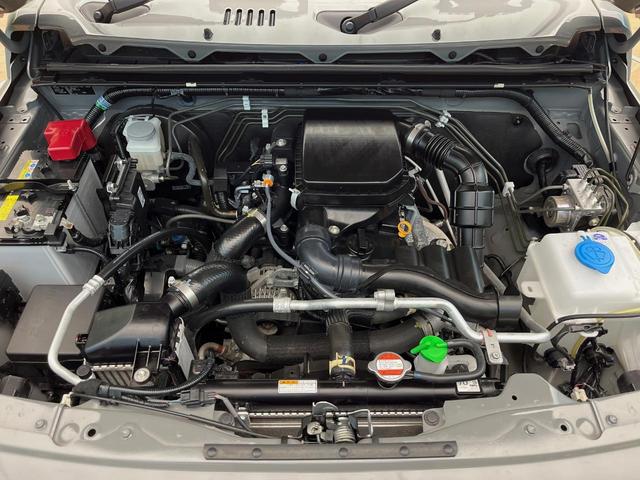 ジムニー ＸＬ　４ＷＤ　５速ＭＴ車　衝突被害軽減システム　禁煙車　シートヒーター　スマートキー　ＥＴＣ　車線逸脱警報　オートライト　オートエアコン　ミラーヒーター　アイドリングストップ（18枚目）