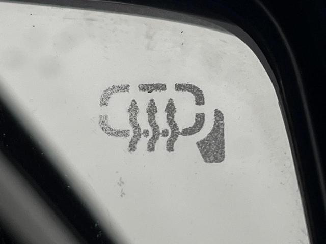 ジムニー ＸＬ　４ＷＤ　５速ＭＴ車　衝突被害軽減システム　禁煙車　シートヒーター　スマートキー　ＥＴＣ　車線逸脱警報　オートライト　オートエアコン　ミラーヒーター　アイドリングストップ（30枚目）