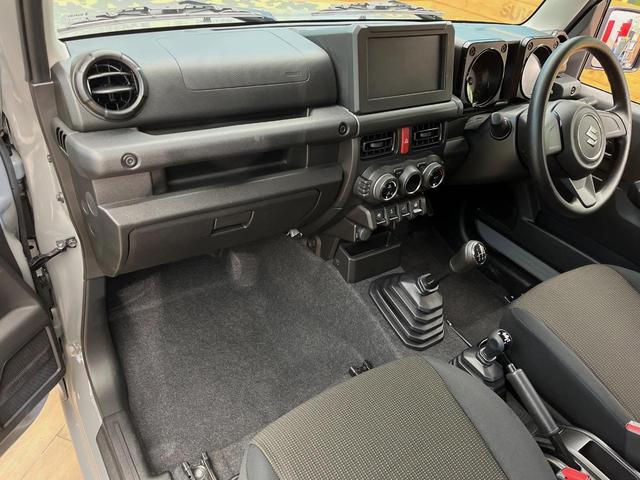 ジムニー ＸＬ　４ＷＤ　５速ＭＴ車　衝突被害軽減システム　禁煙車　シートヒーター　スマートキー　ＥＴＣ　車線逸脱警報　オートライト　オートエアコン　ミラーヒーター　アイドリングストップ（36枚目）