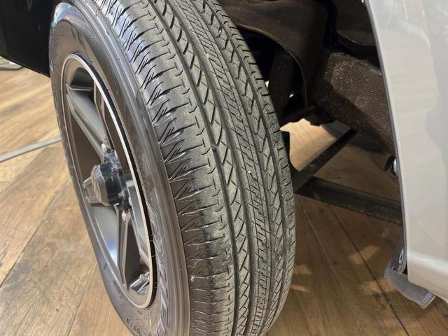 ジムニー ＸＬ　４ＷＤ　５速ＭＴ車　衝突被害軽減システム　禁煙車　シートヒーター　スマートキー　ＥＴＣ　車線逸脱警報　オートライト　オートエアコン　ミラーヒーター　アイドリングストップ（51枚目）