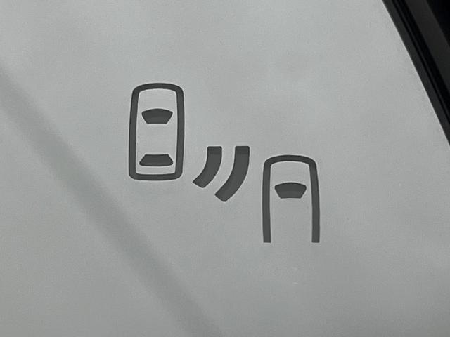 ハリアーハイブリッド Ｚ　レザーパッケージ　４ＷＤ　禁煙車　モデリスタエアロ・ホイール　全周囲カメラ　１２．３型ナビ　ＪＢＬサウンド　パワーバックドア　レーダークルーズコントロール　黒革シート　シートベンチレーション　デジタルインナーミラー（33枚目）