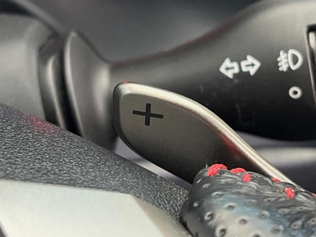 ＲＸ ＲＸ２００ｔ　Ｆスポーツ　４ＷＤ　パノラマサンルーフ　ＴＲＤエアロ　１２．３型純正ナビ　全周囲カメラ　衝突被害軽減システム　レーダークルーズ　禁煙車　電動リアゲート　革シート　シートエアコン　パワーシート　三眼ＬＥＤヘッド（52枚目）