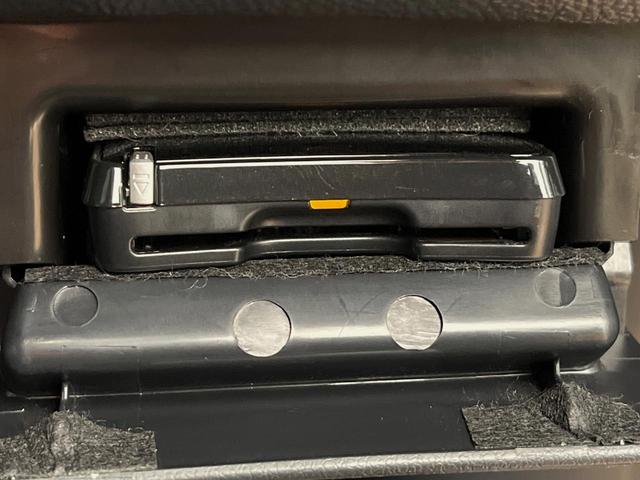 【ＥＴＣ】高速道路の料金所をストレスなく通過！話題のスポットやサービスエリアに多い「スマートＩＣ」利用時は必須のアイテムです。当店でセットアップを実施、ご納車当日からすぐにご利用いただけます！