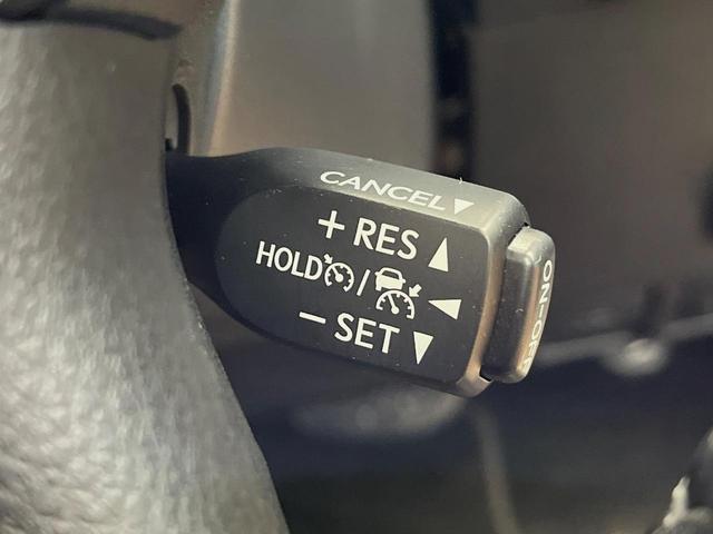 ランドクルーザープラド ＴＸ　Ｌパッケージ　７０ｔｈアニバーサリーリミテッド　サンルーフ　寒冷地仕様　７人乗り　１０型ナビ　ルーフレール　レーダークルーズ　茶革シート　シートベンチレーション　バックカメラ　クリアランスソナー　ＬＥＤヘッドライト　純正１８インチアルミ　ＥＴＣ（7枚目）