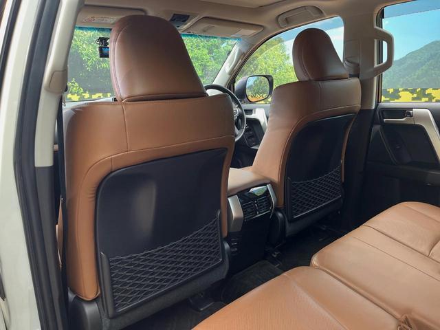 ランドクルーザープラド ＴＸ　Ｌパッケージ　７０ｔｈアニバーサリーリミテッド　サンルーフ　寒冷地仕様　７人乗り　１０型ナビ　ルーフレール　レーダークルーズ　茶革シート　シートベンチレーション　バックカメラ　クリアランスソナー　ＬＥＤヘッドライト　純正１８インチアルミ　ＥＴＣ（38枚目）