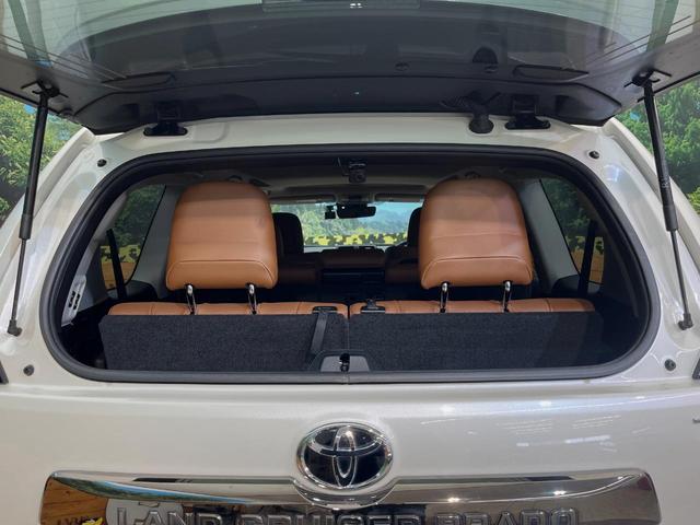 ランドクルーザープラド ＴＸ　Ｌパッケージ　７０ｔｈアニバーサリーリミテッド　サンルーフ　寒冷地仕様　７人乗り　１０型ナビ　ルーフレール　レーダークルーズ　茶革シート　シートベンチレーション　バックカメラ　クリアランスソナー　ＬＥＤヘッドライト　純正１８インチアルミ　ＥＴＣ（43枚目）