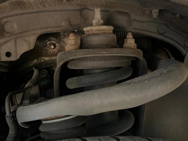 ランドクルーザープラド ＴＸ　Ｌパッケージ　７０ｔｈアニバーサリーリミテッド　サンルーフ　寒冷地仕様　７人乗り　１０型ナビ　ルーフレール　レーダークルーズ　茶革シート　シートベンチレーション　バックカメラ　クリアランスソナー　ＬＥＤヘッドライト　純正１８インチアルミ　ＥＴＣ（58枚目）