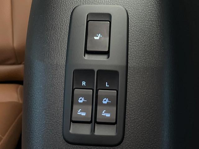 ランドクルーザープラド ＴＸ　Ｌパッケージ　７０ｔｈアニバーサリーリミテッド　サンルーフ　寒冷地仕様　７人乗り　１０型ナビ　ルーフレール　レーダークルーズ　茶革シート　シートベンチレーション　バックカメラ　クリアランスソナー　ＬＥＤヘッドライト　純正１８インチアルミ　ＥＴＣ（59枚目）