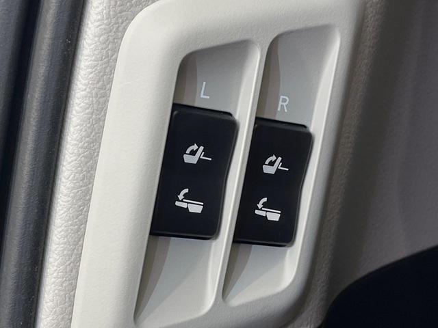 ランドクルーザープラド ＴＸ　Ｌパッケージ　７０ｔｈアニバーサリーリミテッド　サンルーフ　寒冷地仕様　７人乗り　１０型ナビ　ルーフレール　レーダークルーズ　茶革シート　シートベンチレーション　バックカメラ　クリアランスソナー　ＬＥＤヘッドライト　純正１８インチアルミ　ＥＴＣ（60枚目）