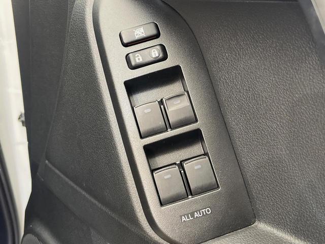 ランドクルーザープラド ＴＸ　Ｌパッケージ　７０ｔｈアニバーサリーリミテッド　サンルーフ　寒冷地仕様　７人乗り　１０型ナビ　ルーフレール　レーダークルーズ　茶革シート　シートベンチレーション　バックカメラ　クリアランスソナー　ＬＥＤヘッドライト　純正１８インチアルミ　ＥＴＣ（62枚目）