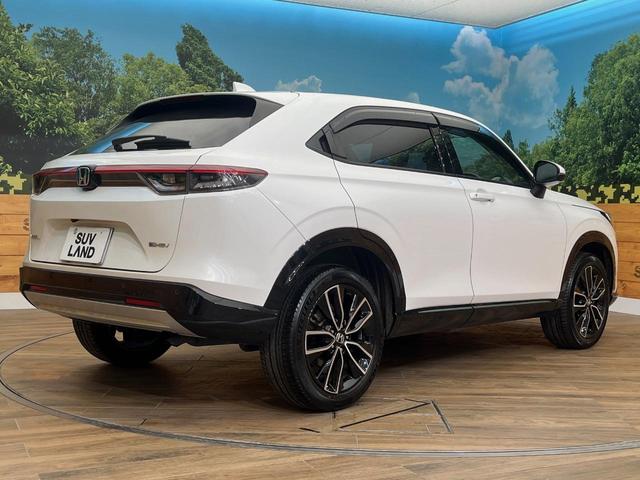 ヴェゼル ｅ：ＨＥＶ　Ｚ　４ＷＤ　禁煙車　９型ホンダコネクトディスプレイ　全周囲カメラ　プレミアムオーディオ　ホンダセンシング　寒冷地仕様　ハンズフリーパワーバックドア　ステアリングヒーター　シートヒーター　ＥＴＣ（17枚目）